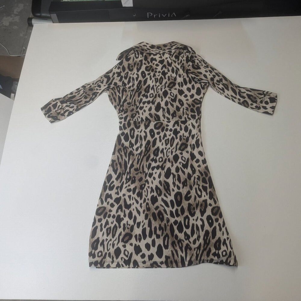 Mesmerize Size Small Leopard Print Wrap Dress - image 6